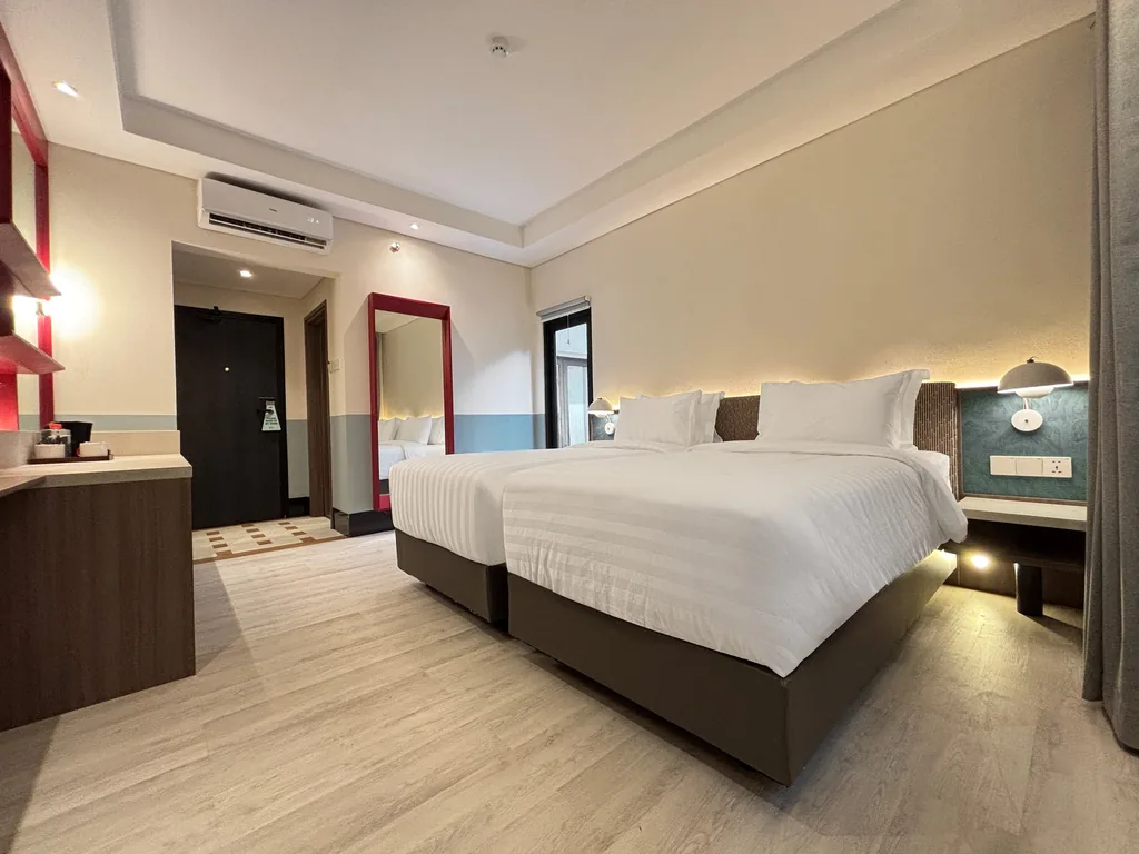 Inside the Calypso Room at Volume Hotel Bandung, photo 10 of 14