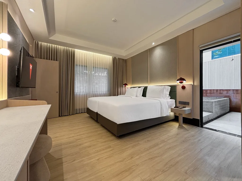 Inside the Koto Room at Volume Hotel Bandung, photo 2 of 8