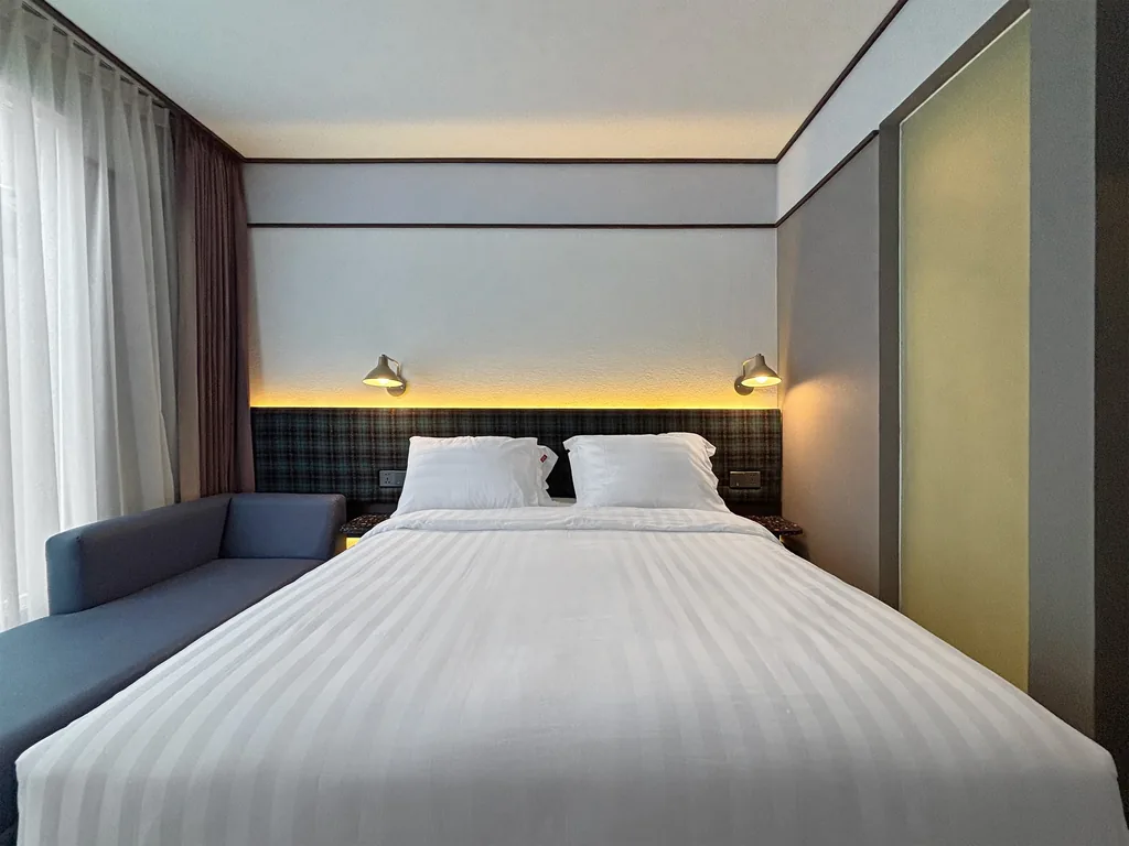 Inside the Amapiano Room at Volume Hotel Bandung, photo 3 of 7