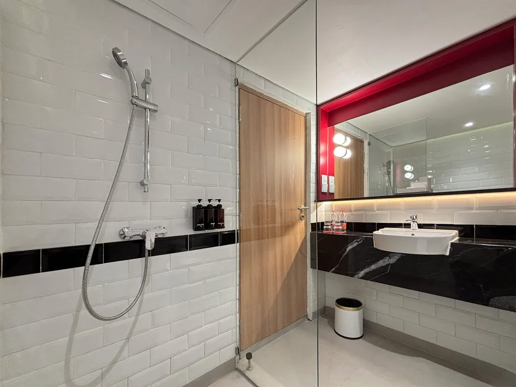 Bathroom of the Folk Room