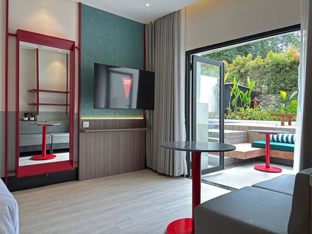 Inside the Calypso Room at Volume Hotel Bandung, photo 2 of 14