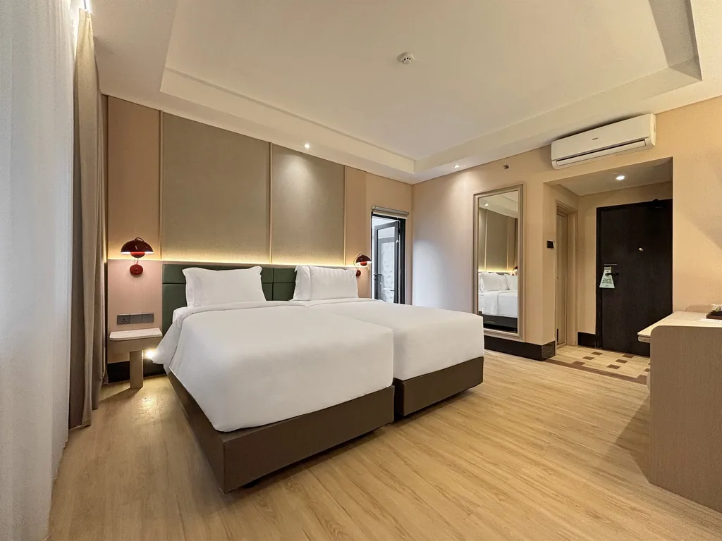 Inside the Koto Room at Volume Hotel Bandung, photo 3 of 8