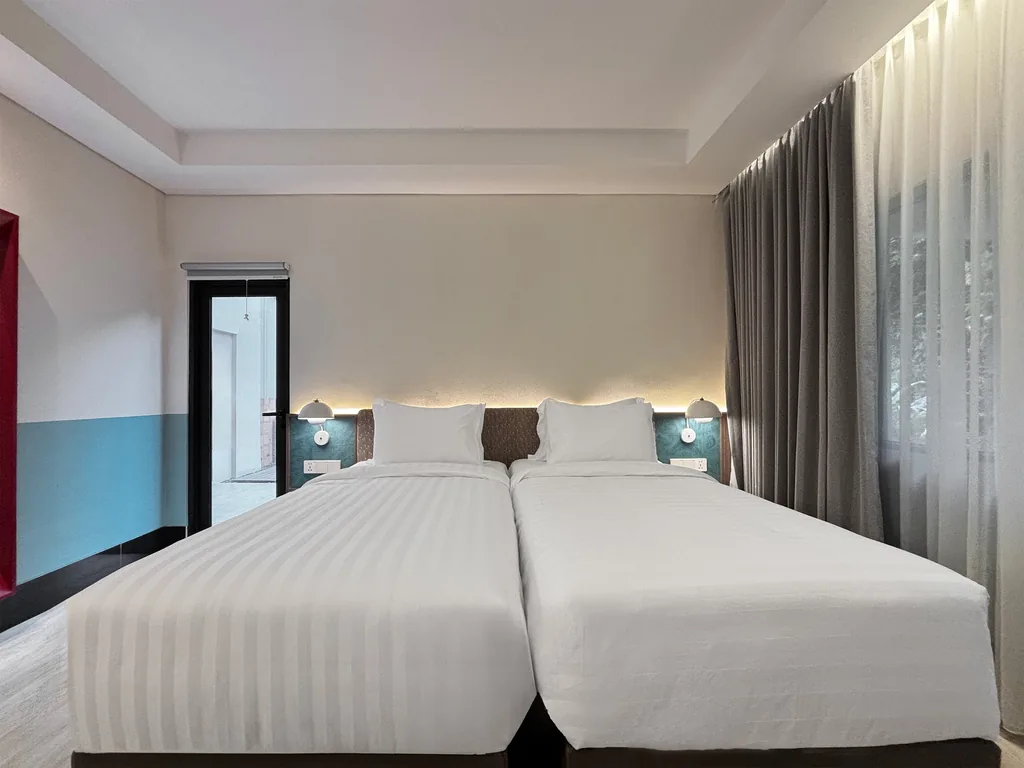 Inside the Calypso Room at Volume Hotel Bandung, photo 8 of 14