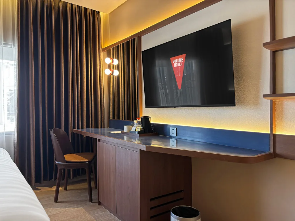 Inside the Jazz Room at Volume Hotel Bandung, photo 6 of 9