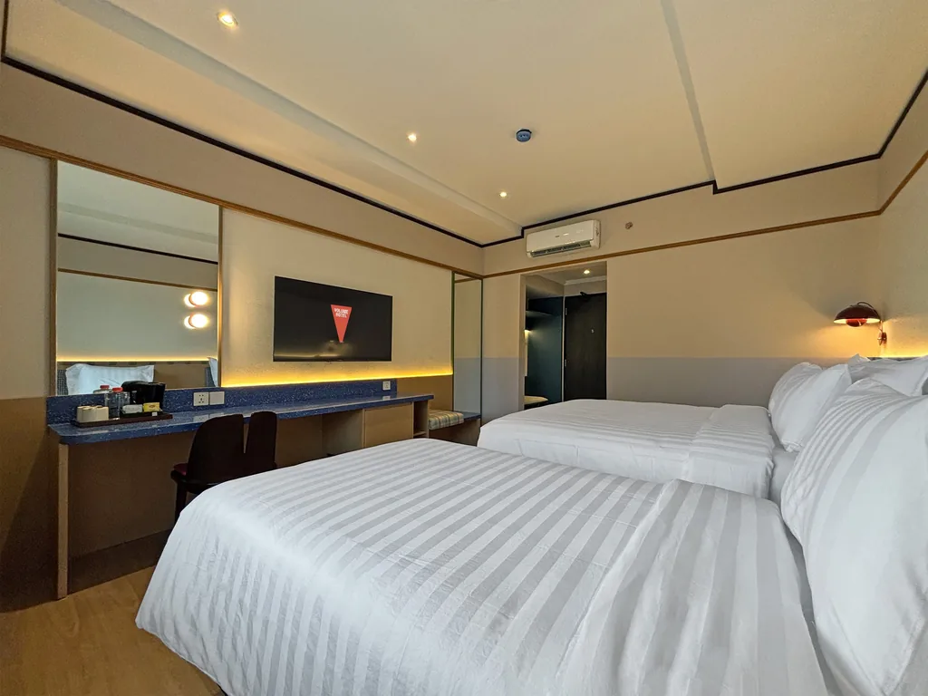 Inside the Contemporary Room at Volume Hotel Bandung, photo 2 of 9