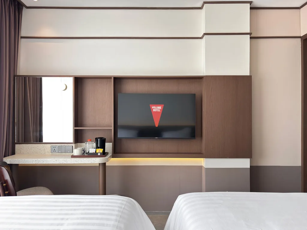Inside the Minyo Room at Volume Hotel Bandung, photo 2 of 8