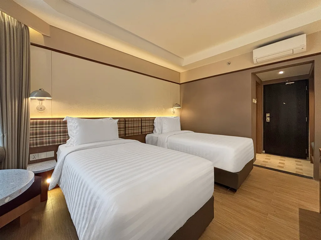 Inside the Folk Room at Volume Hotel Bandung, photo 4 of 9
