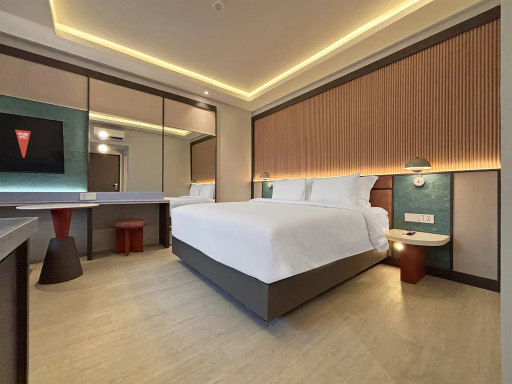 Inside the Bluegrass Room at Volume Hotel Bandung, photo 3 of 7