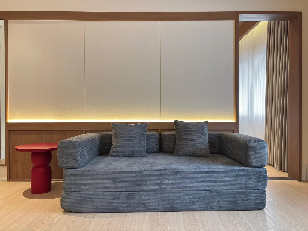 Inside the Yokyoku Suite at Volume Hotel Bandung, photo 2 of 9