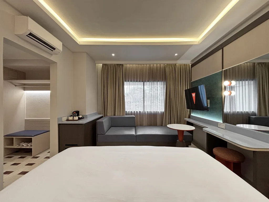 Inside the Bluegrass Room at Volume Hotel Bandung, photo 4 of 7