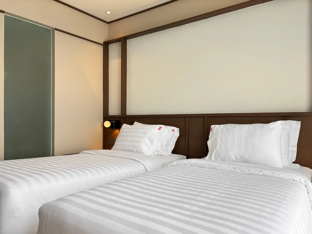 Inside the Minyo Room at Volume Hotel Bandung, photo 4 of 8